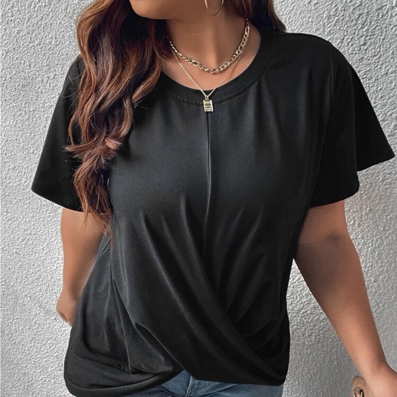 Black Twist Hem T-Shirt NWOT - Picture 1 of 13